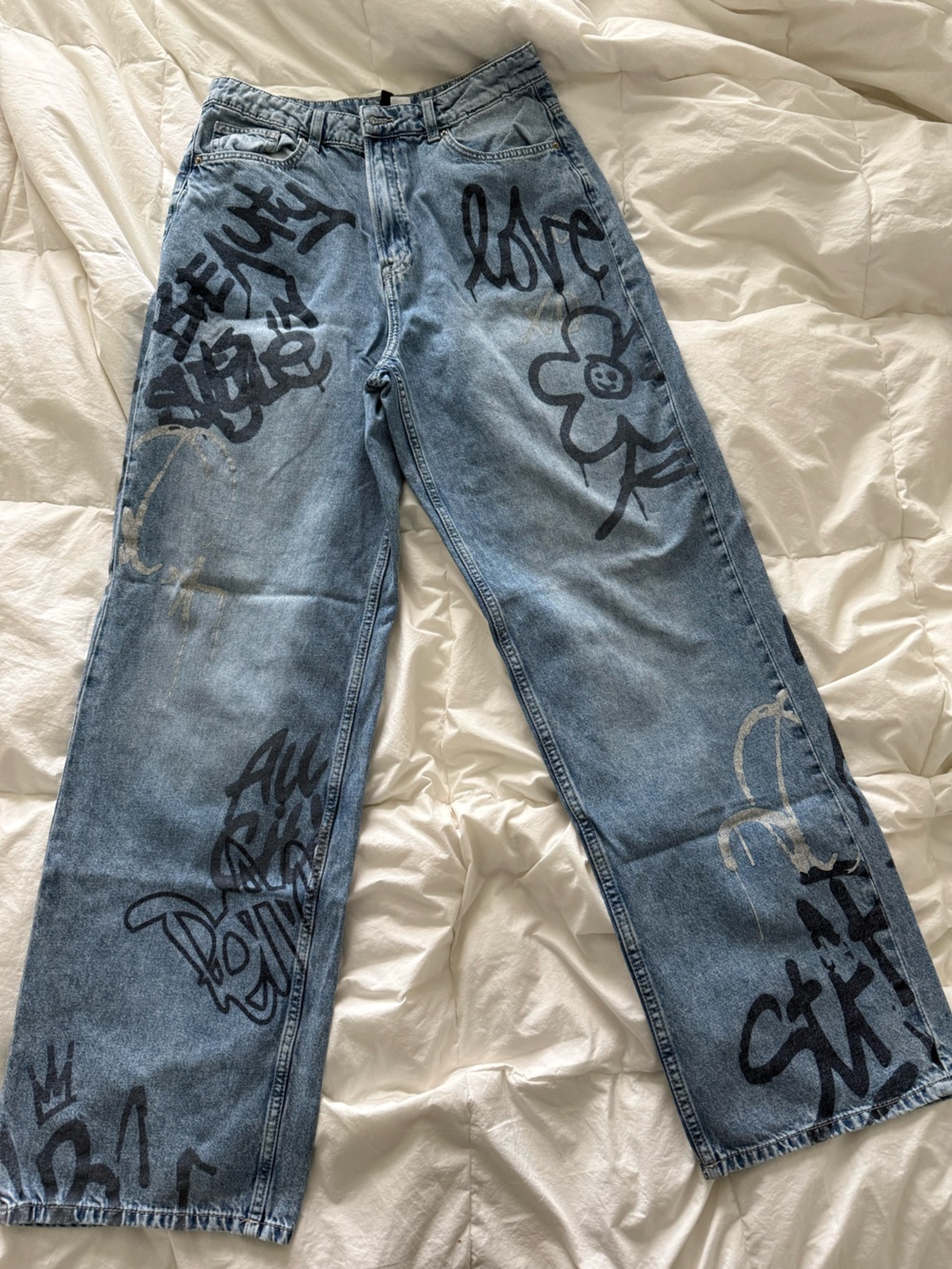H&M Graphic light Blue Denim Jeans